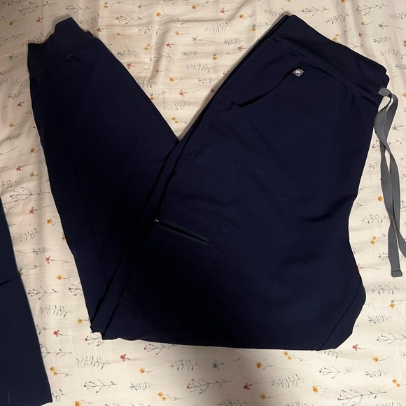 Figs - Picture 4 of 5